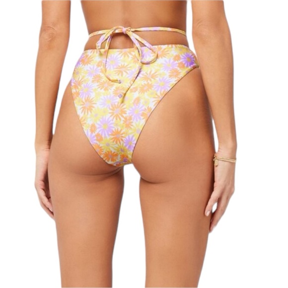 L*Space Joy Bitsy Bottoms in Oopsie Daisy Print - Picture 5 of 13
